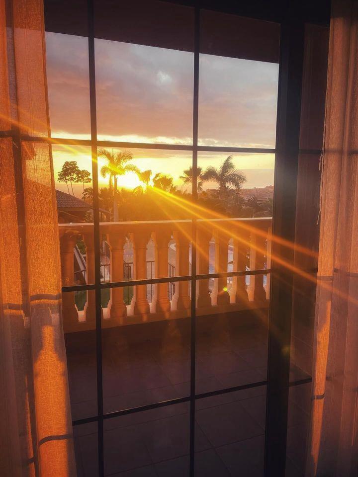 Wonderful With Ocean View! Madronal. Tenerife South! Apartment *