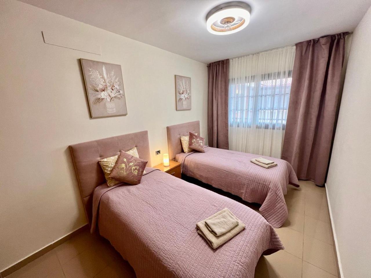 Wonderful With Ocean View! Madronal. Tenerife South! *